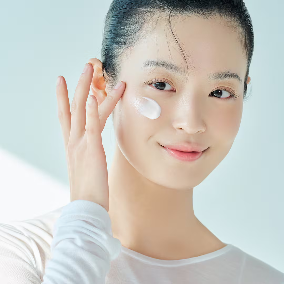 SKIN1004 Hyalu-Cica Water-Fit Sun Serum UV