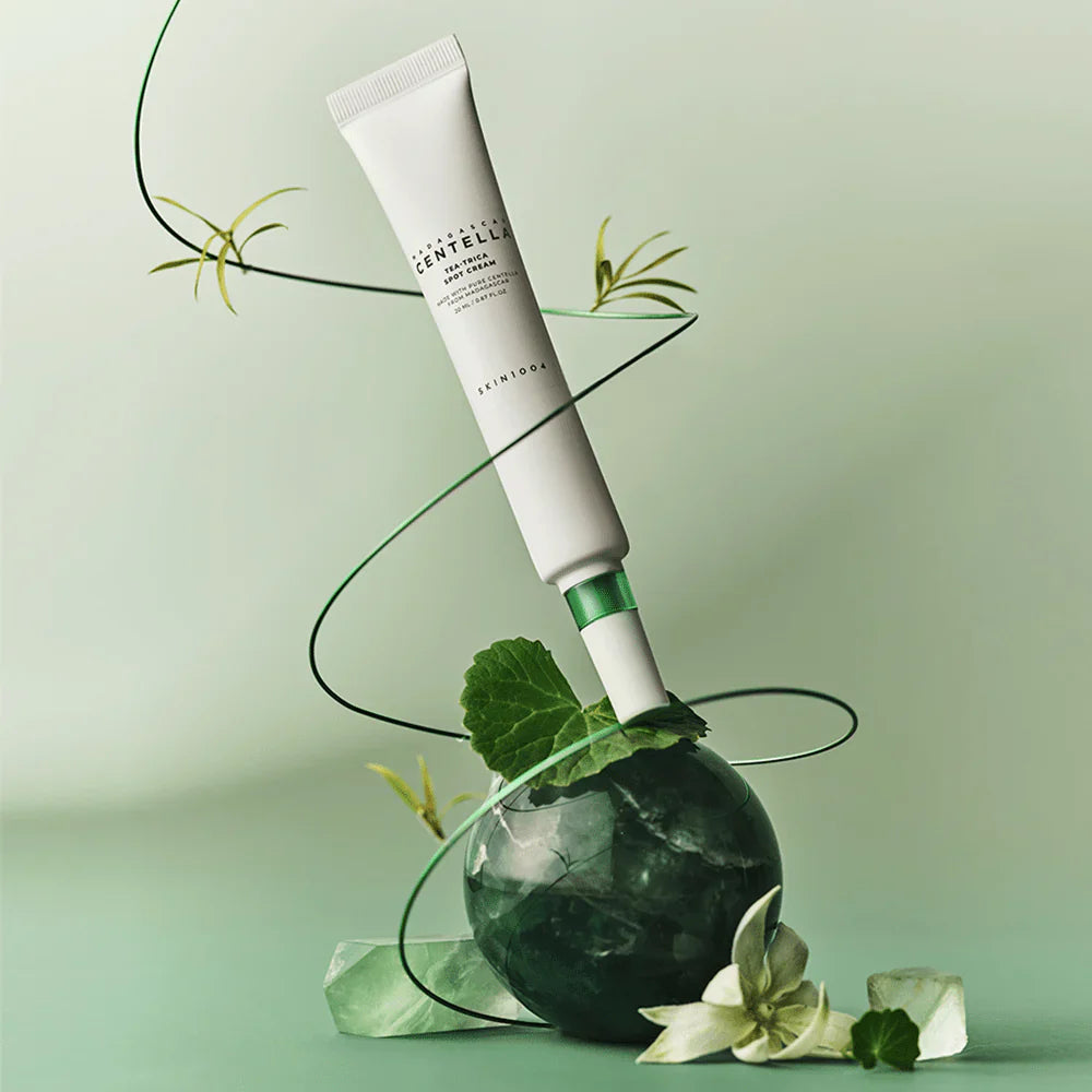 SKIN1004 Madagascar Centella Tea-Trica Spot Cream (20mL/0.67fl.oz) | Acne Spot Treatment for Blemishes, Redness & Excess Oil
